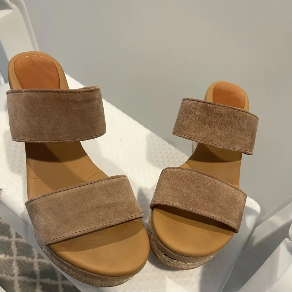 Matt Bernson 8 Icaria Platform Wedge Espadrilles in Tan Suede EUC Made In Spain